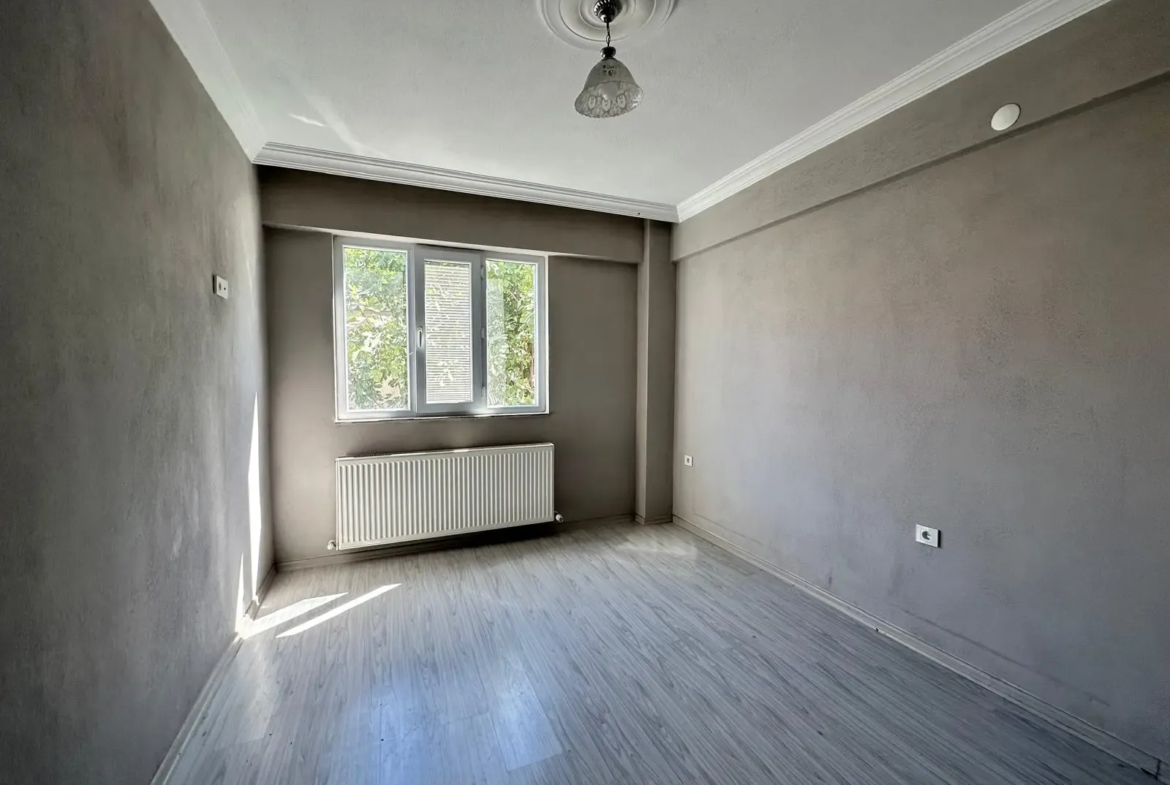 13 EYLÜL MAHALLESİ PRESTİJ CADDESİ CİVARI SATILIK DAİRE
