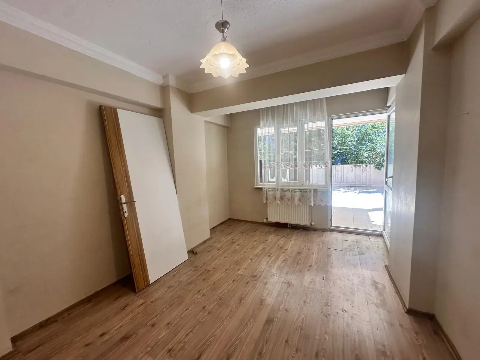 MUZAFFER TEZCAN CADDESİ SANAYİ YOLU ÜZERİNDE SATILIK TERASLI DAİRE