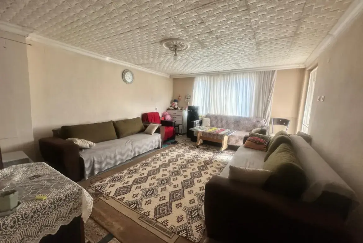 HÜRRİYET MAHALLESİ SANAYİ MEVKİNDE SATILIK DAİRE