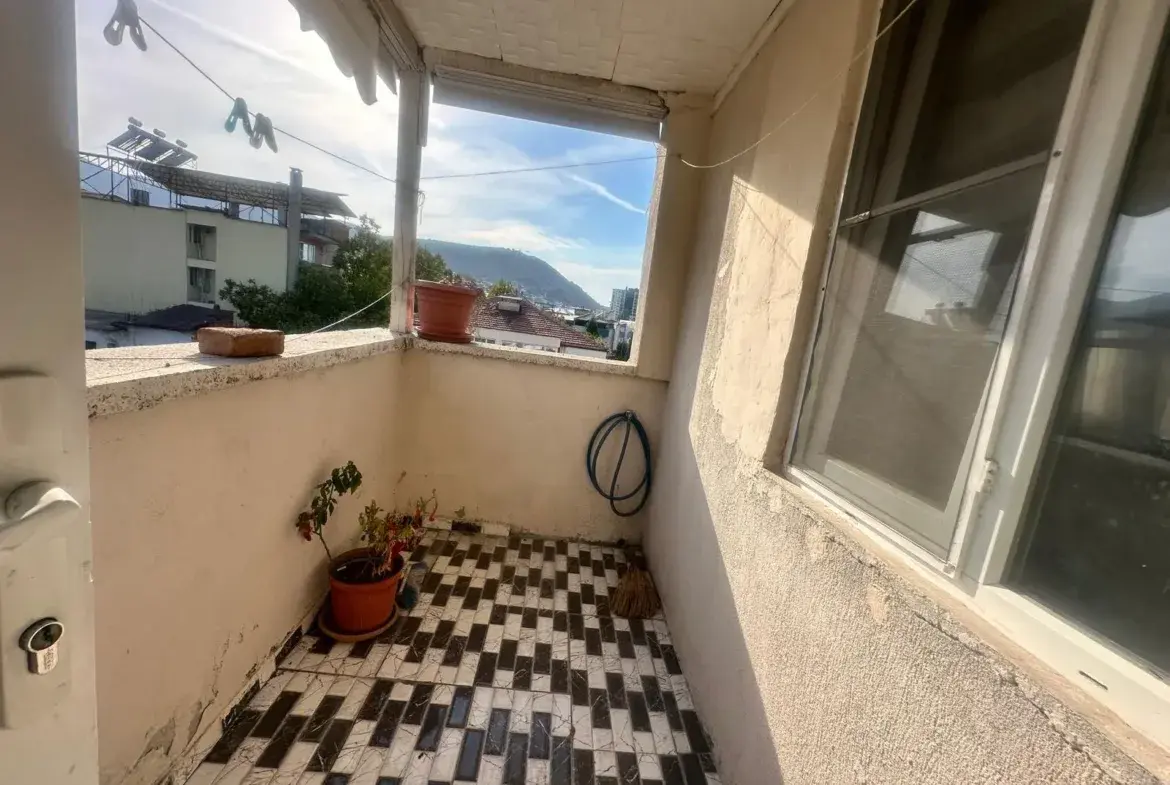 HÜRRİYET MAHALLESİ SANAYİ MEVKİNDE SATILIK DAİRE