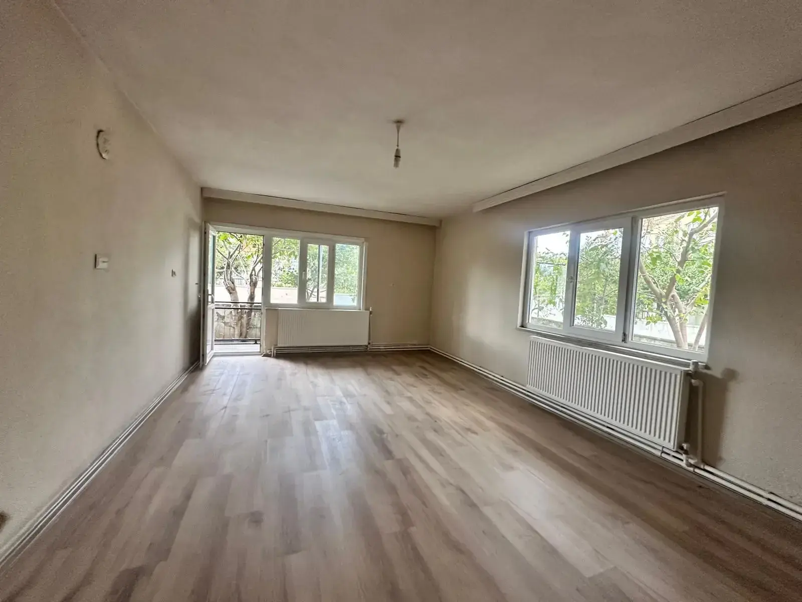 ZAFER MAHALLESİ TREN GARI CİVARI KİRALIK DAİRE