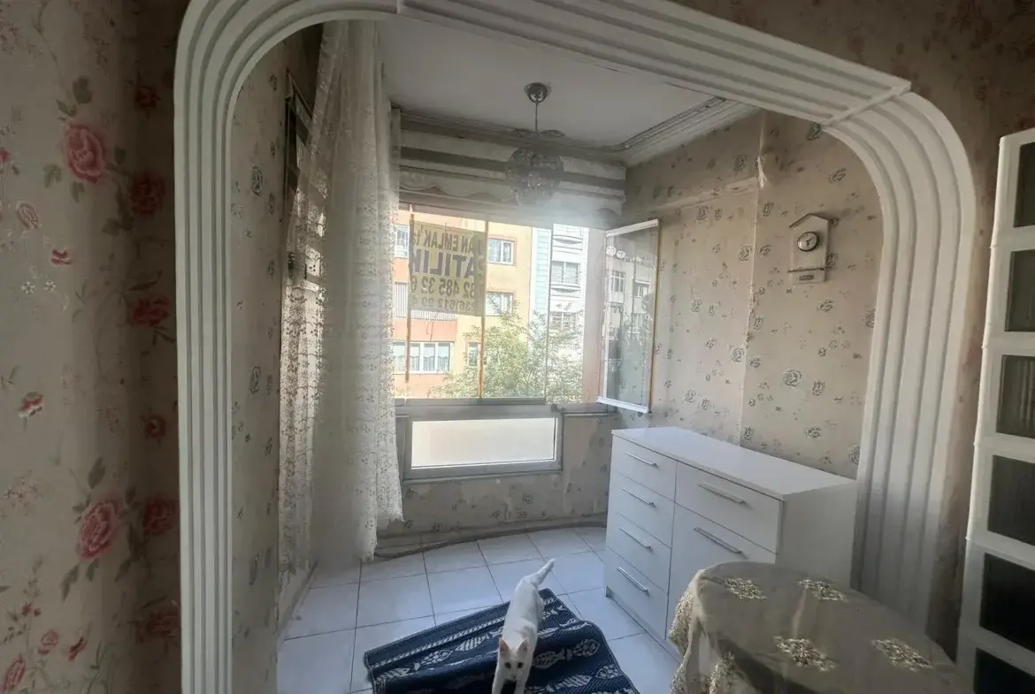 MERKEZDE FATİH CADDESİNE CEPHE SATILIK DAİRE