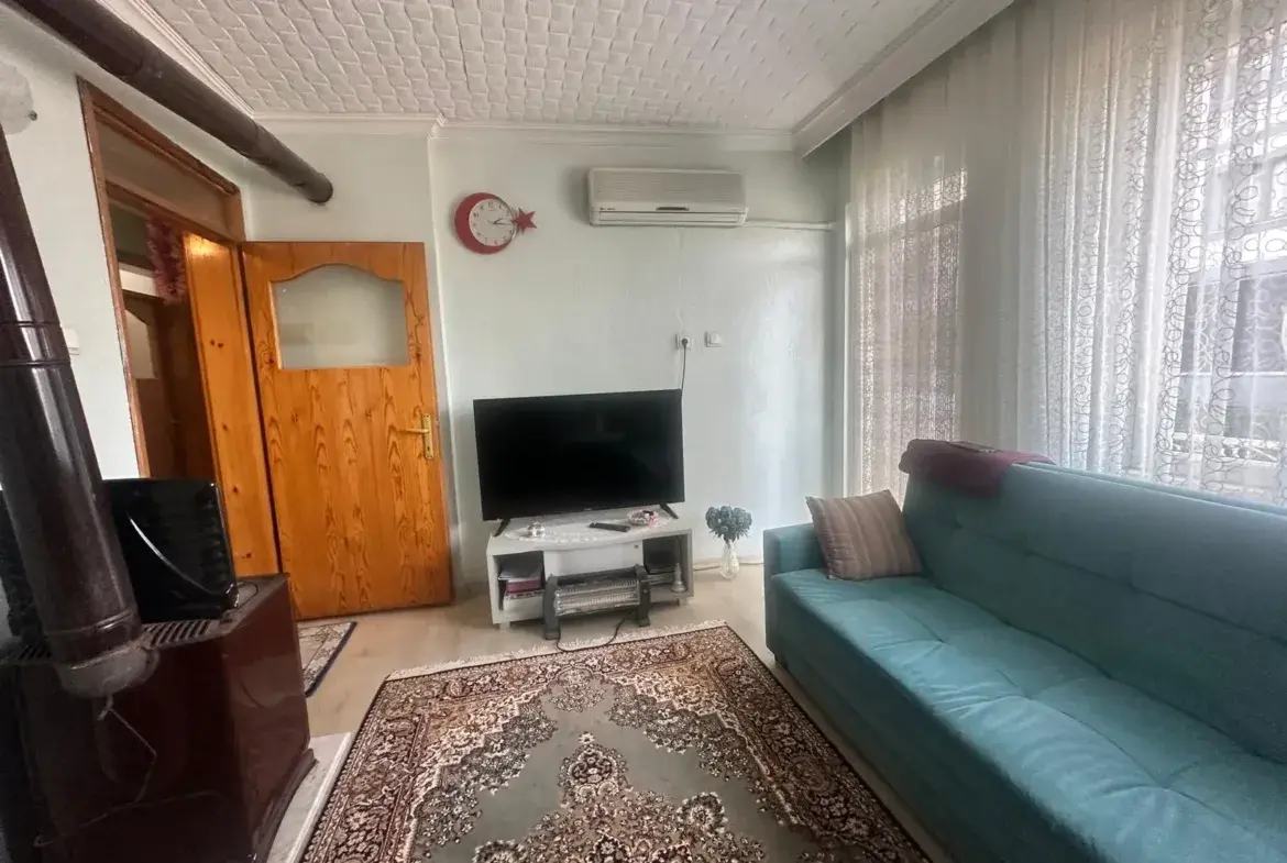 13 EYLÜL MAHALLESİ YENİ MÜESSESE KARŞISI SATILIK MÜSTAKİL EV