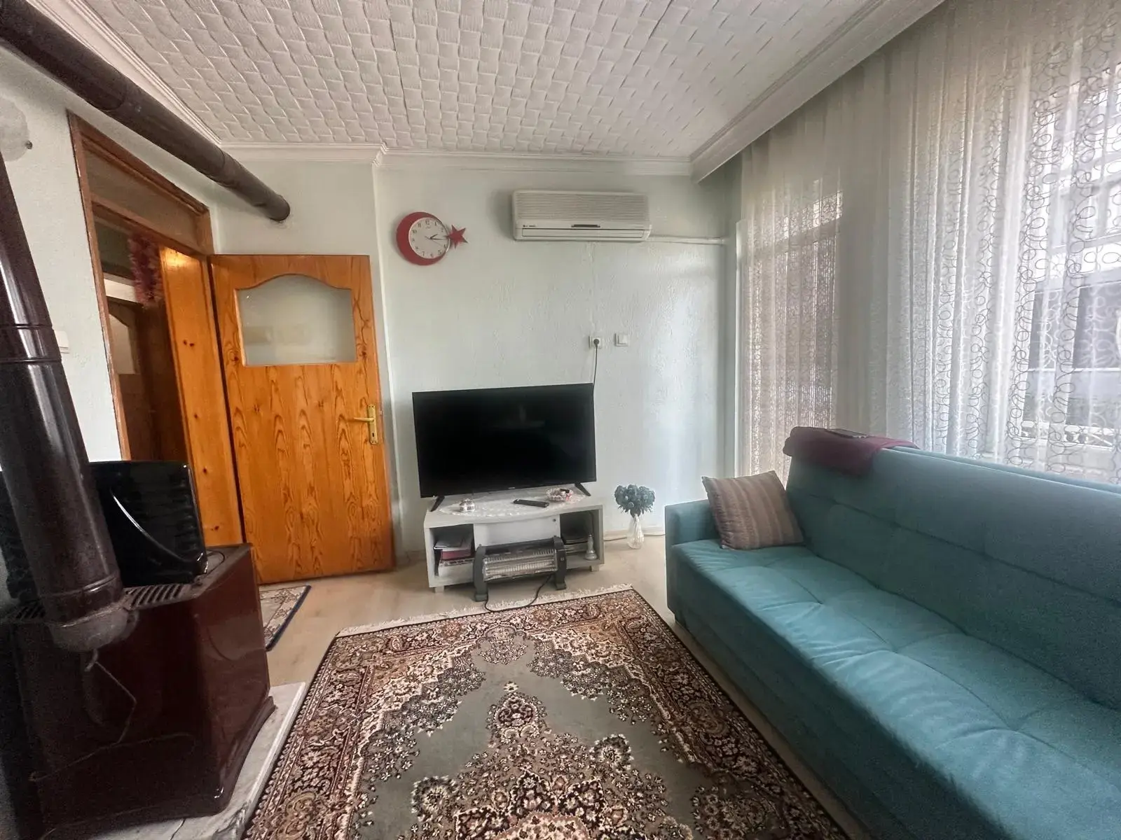 13 EYLÜL MAHALLESİ YENİ MÜESSESE KARŞISI SATILIK MÜSTAKİL EV