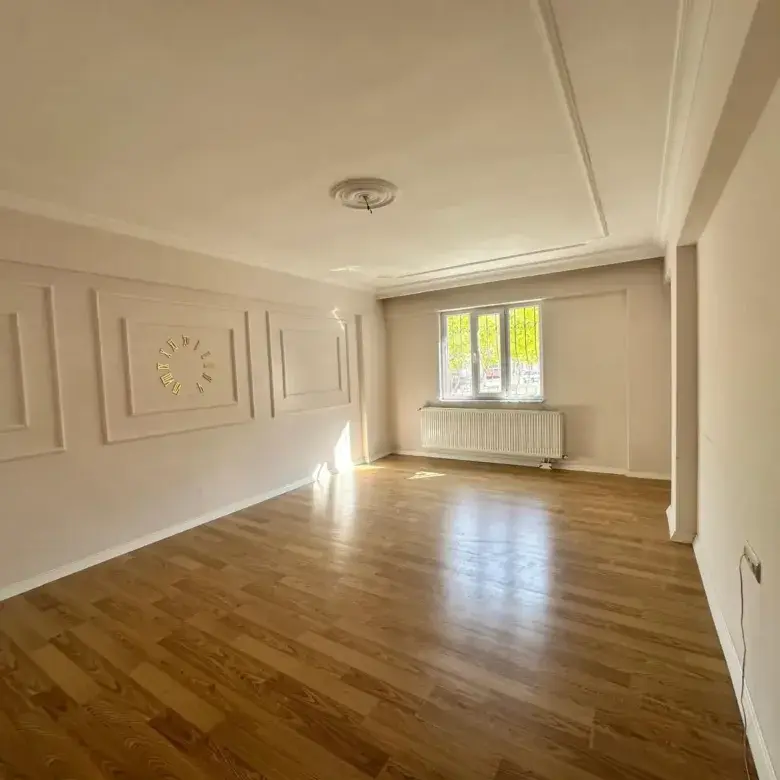 KURTULUŞ MAHALLESİ ESKİ ACİL ARKASI KİRALIK DAİRE