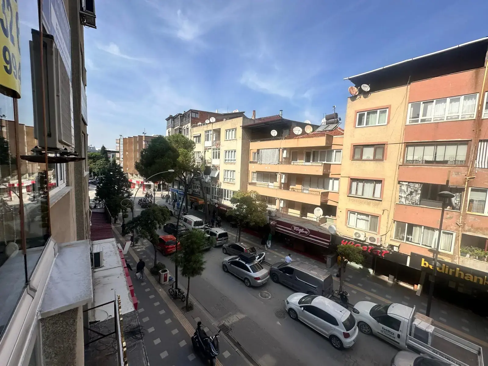 MERKEZDE FATİH CADDESİNE CEPHE SATILIK DAİRE