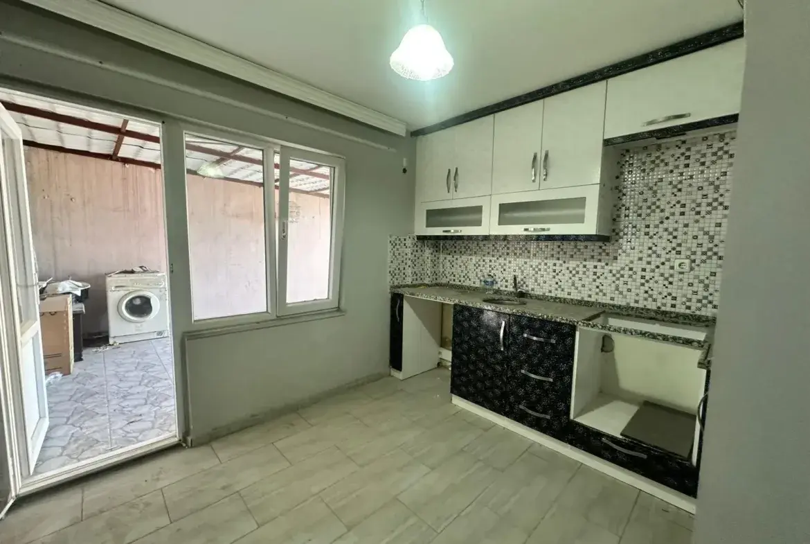MUZAFFER TEZCAN CADDESİ SANAYİ YOLU ÜZERİ SATILIK DAİRE