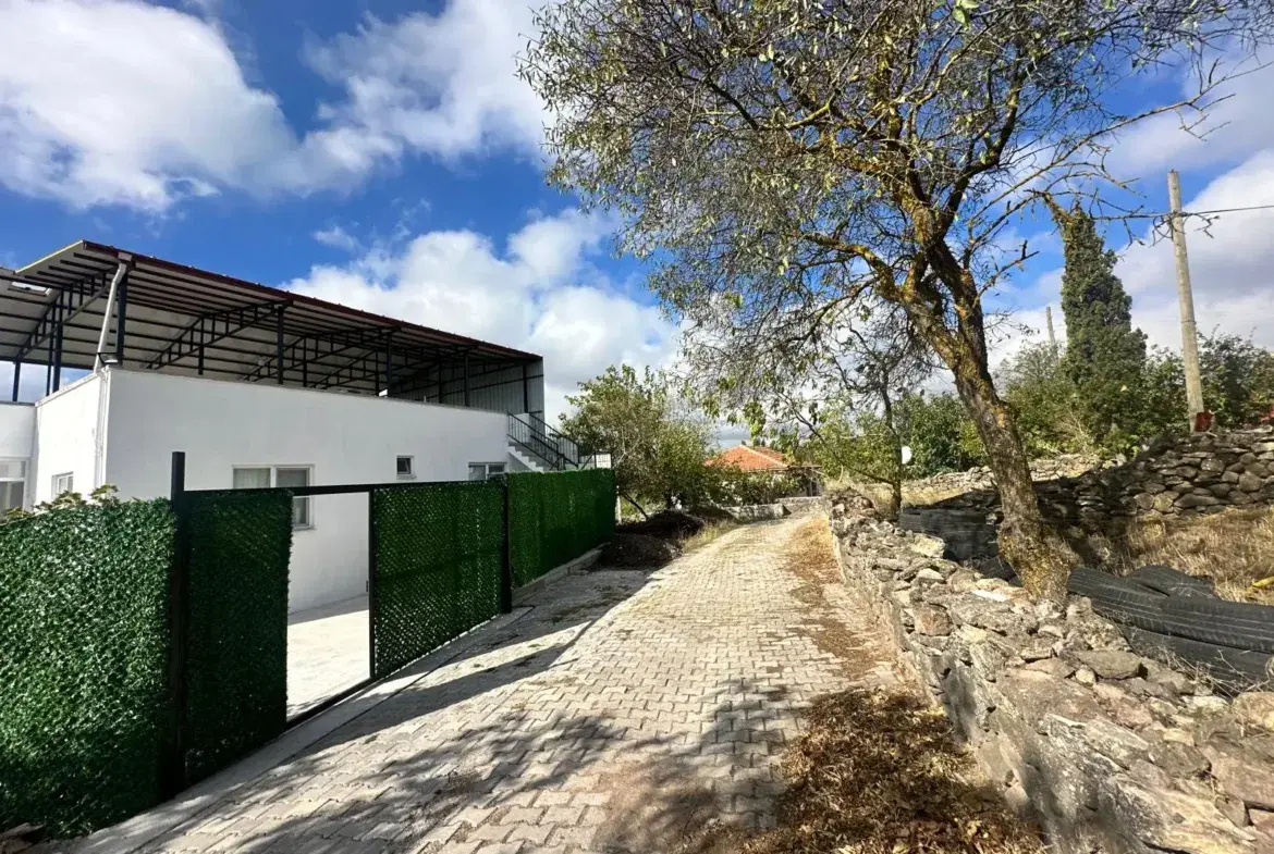 SAVAŞTEPE MİNNETLER KÖYÜNDE SATILIK MÜSTAKİL EV
