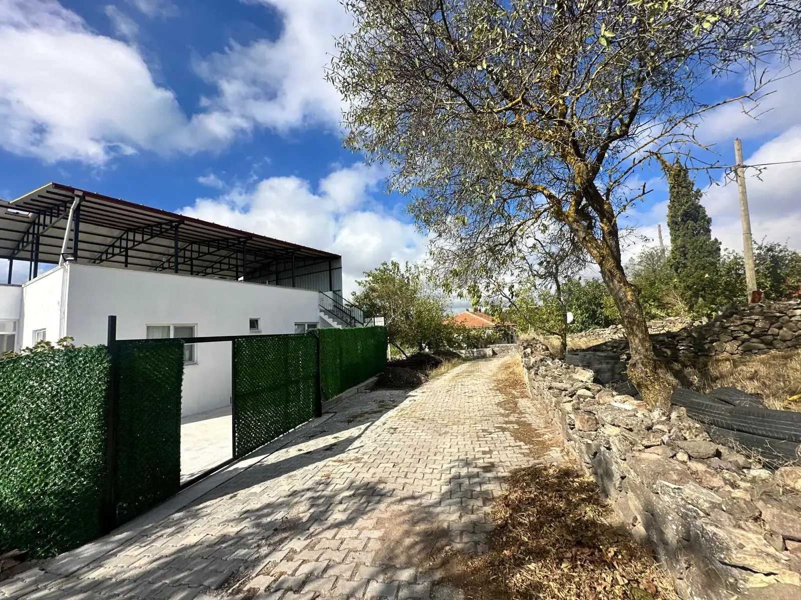 SAVAŞTEPE MİNNETLER KÖYÜNDE SATILIK MÜSTAKİL EV