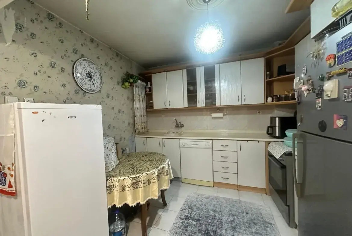 MERKEZDE FATİH CADDESİNE CEPHE SATILIK DAİRE