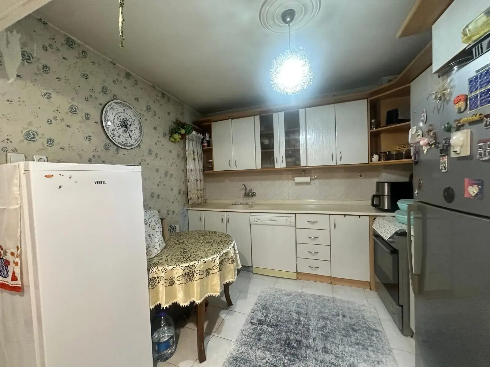 MERKEZDE FATİH CADDESİNE CEPHE SATILIK DAİRE