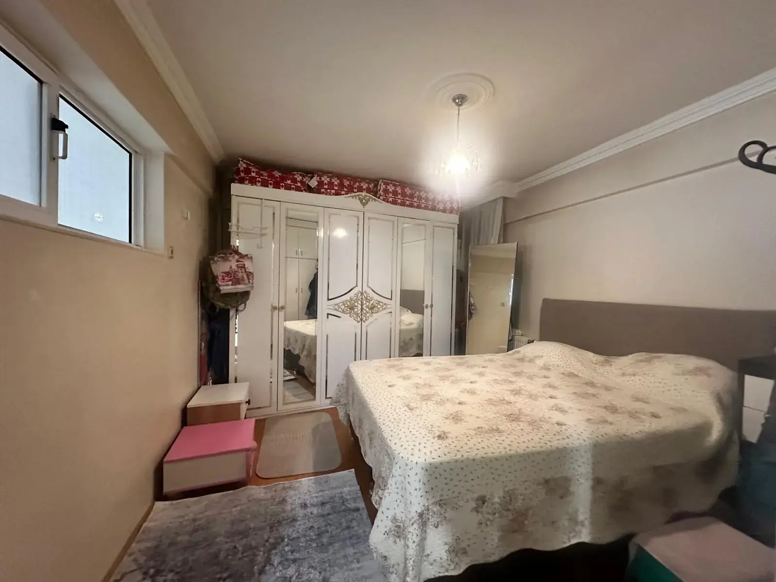 MERKEZDE FATİH CADDESİNE CEPHE SATILIK DAİRE