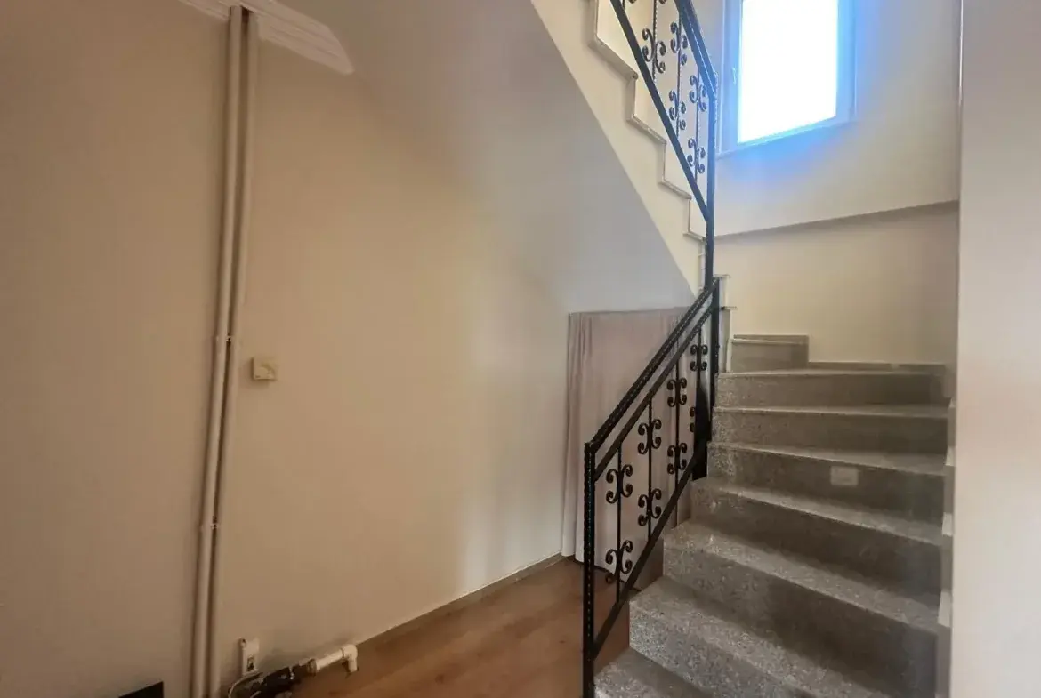 NAMAZGAH MAHALLESİ ESKİ POLİS KARAKOLU CİVARI SATILIK DUBLEKS