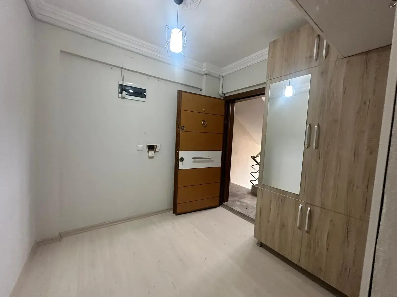 KURTULUŞ MAHALLESİ BÜYÜK MİGROS CİVARI SATILIK DAİRE