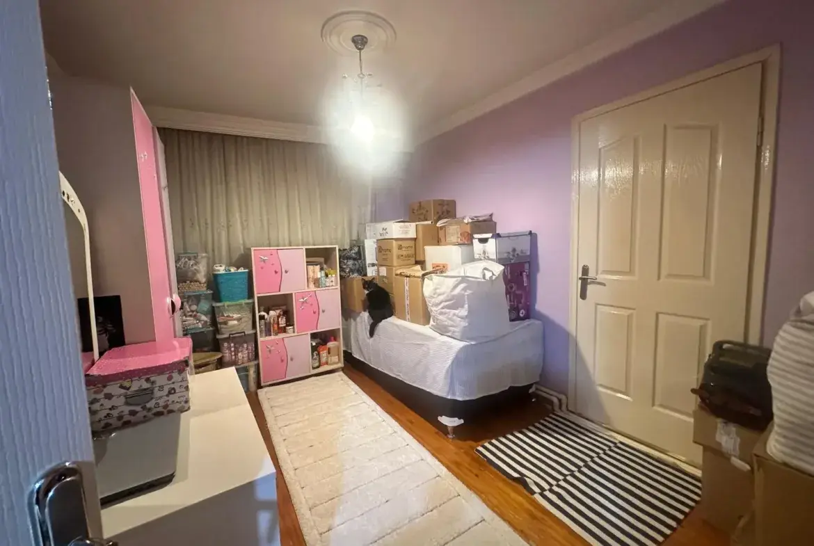 MERKEZDE FATİH CADDESİNE CEPHE SATILIK DAİRE