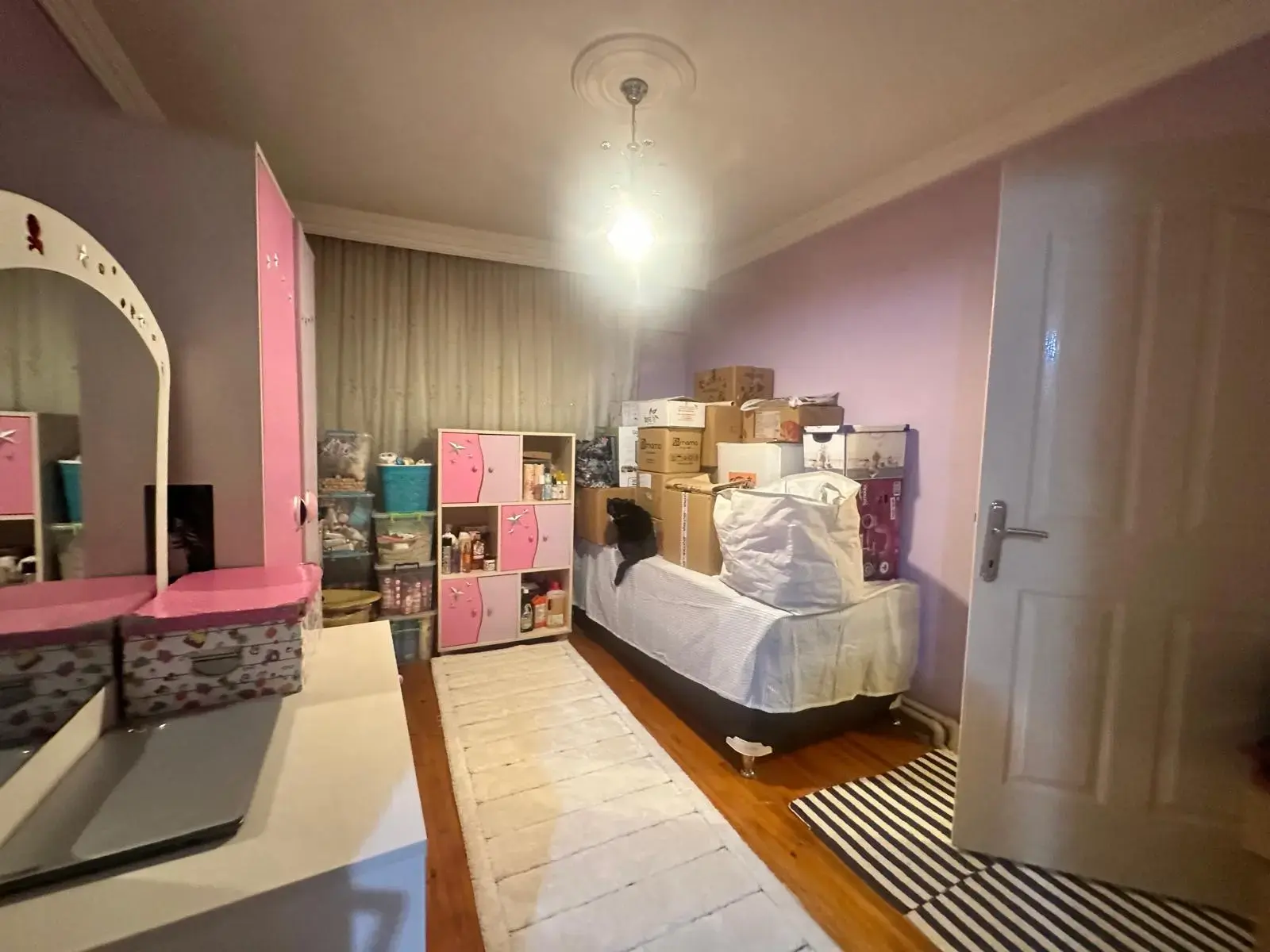MERKEZDE FATİH CADDESİNE CEPHE SATILIK DAİRE