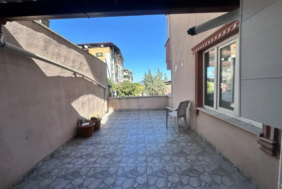 MUZAFFER TEZCAN CADDESİ SANAYİ YOLU ÜZERİ SATILIK DAİRE