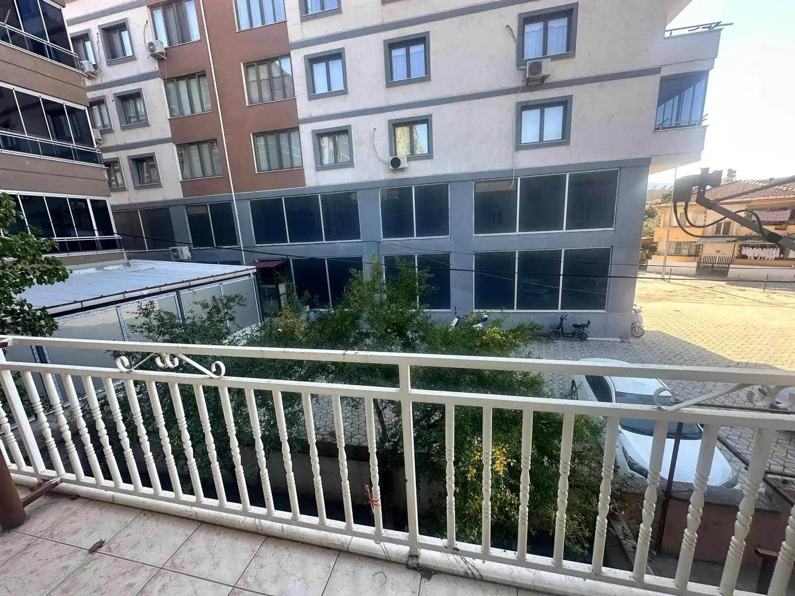 13 EYLÜL MAHALLESİ YENİ MÜESSESE KARŞISI SATILIK MÜSTAKİL EV