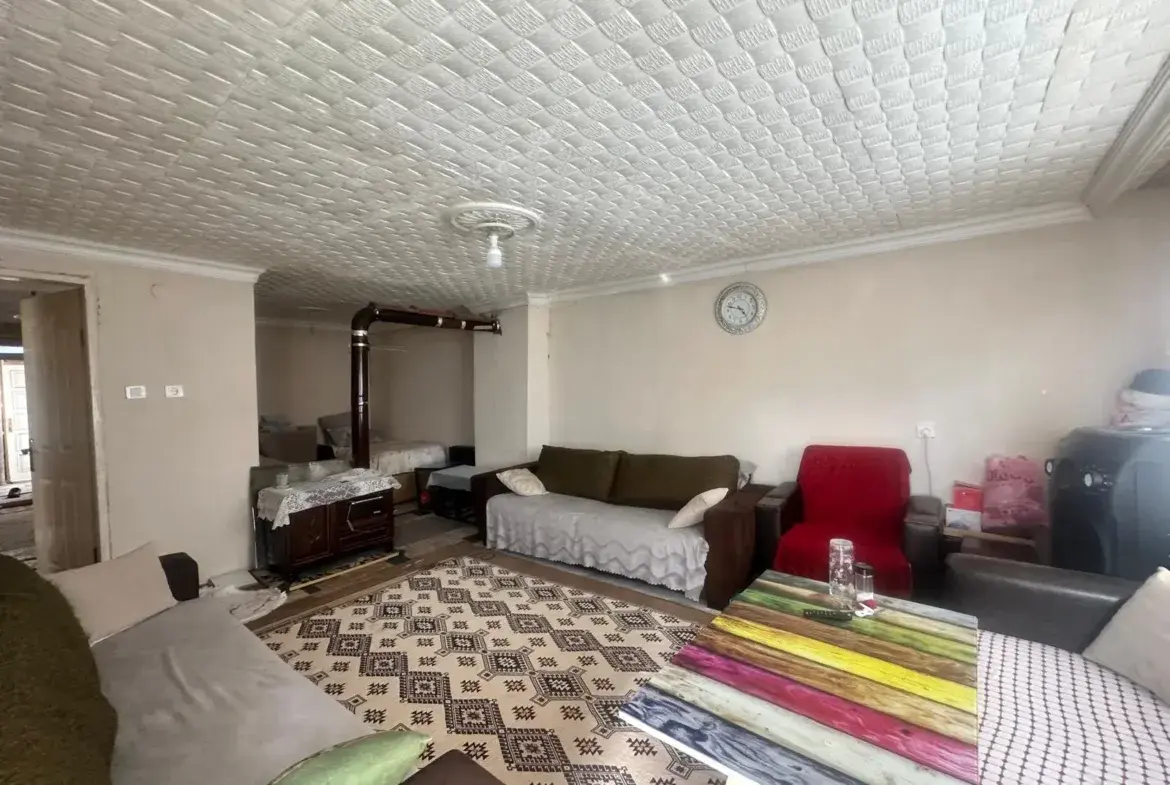 HÜRRİYET MAHALLESİ SANAYİ MEVKİNDE SATILIK DAİRE