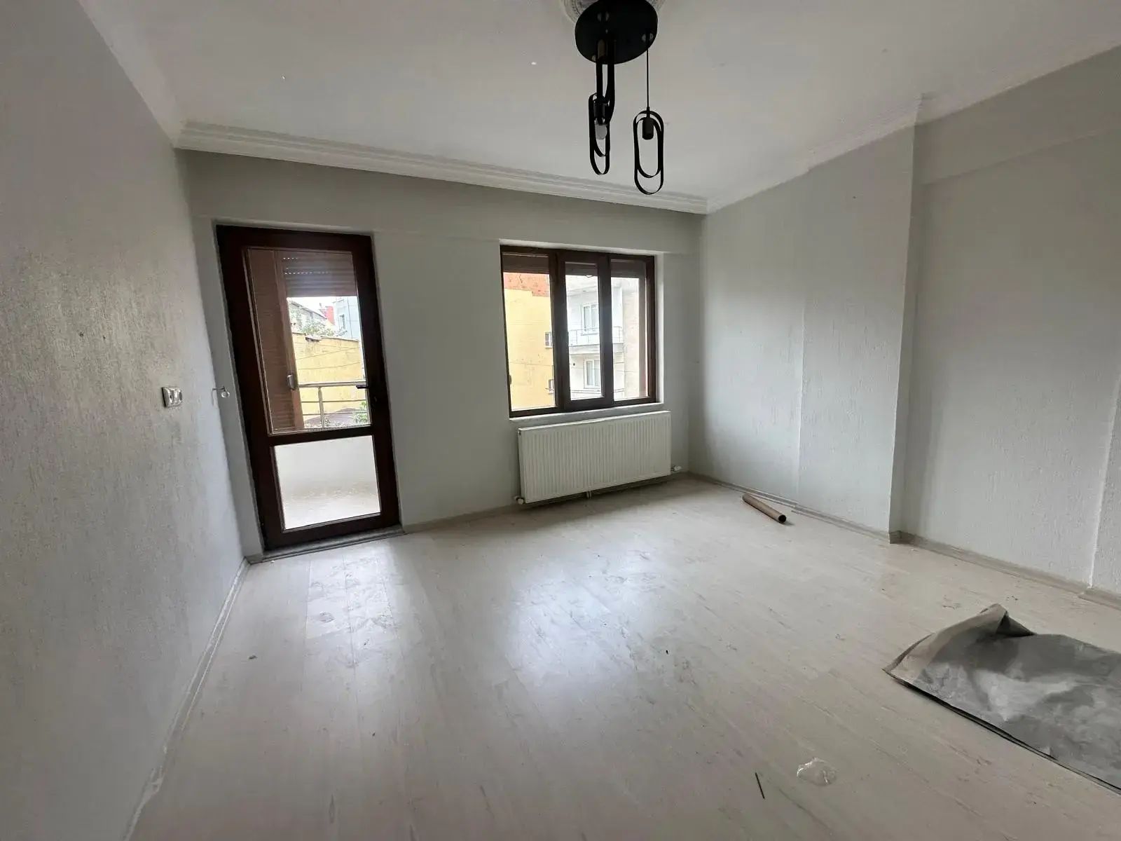 KURTULUŞ MAHALLESİ BÜYÜK MİGROS CİVARI SATILIK DAİRE
