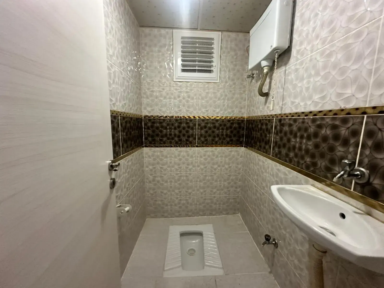 KURTULUŞ MAHALLESİ BÜYÜK MİGROS CİVARI SATILIK DAİRE