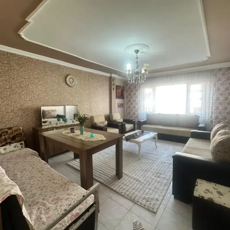 MERKEZDE FATİH CADDESİNE CEPHE SATILIK DAİRE
