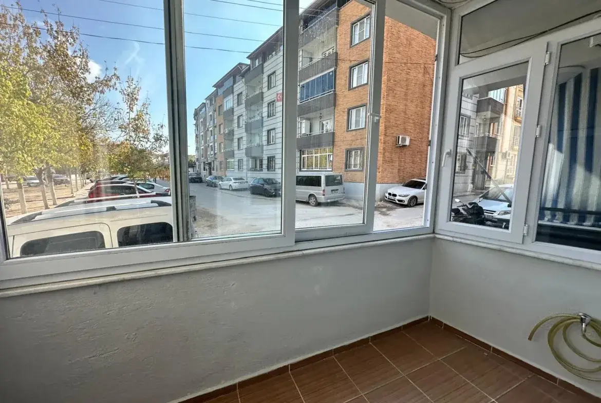KURTULUŞ MAHALLESİ ESKİ ACİL ARKASI KİRALIK DAİRE