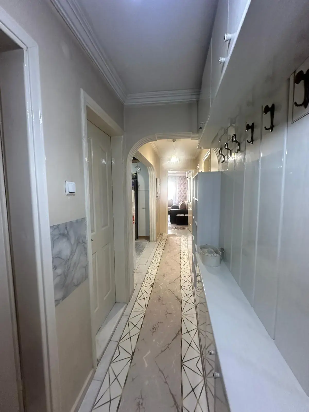 MERKEZDE FATİH CADDESİNE CEPHE SATILIK DAİRE