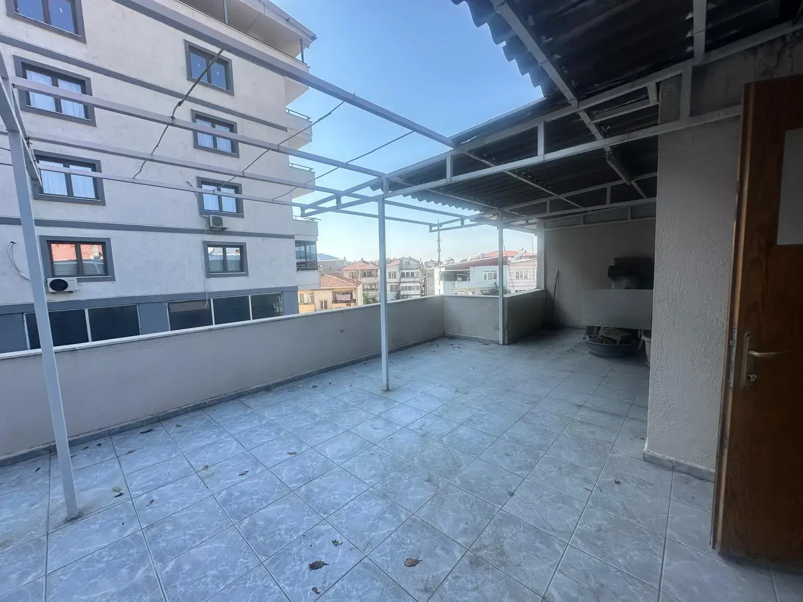 13 EYLÜL MAHALLESİ YENİ MÜESSESE KARŞISI SATILIK MÜSTAKİL EV