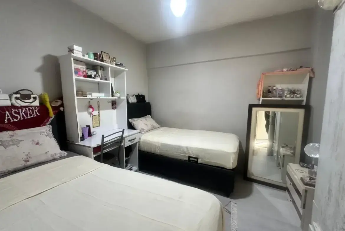 HÜRRİYET MAHALLESİ SANAYİ MEVKİNDE SATILIK DAİRE