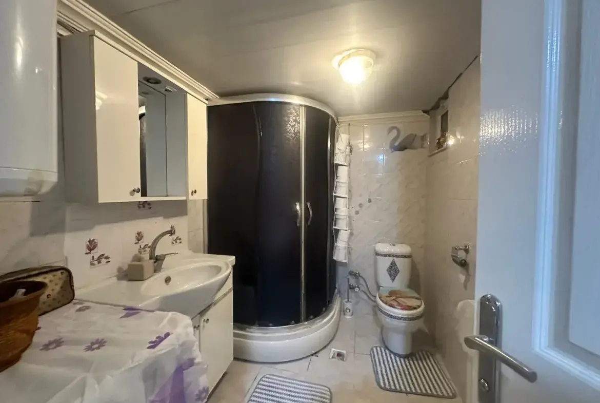 MERKEZDE FATİH CADDESİNE CEPHE SATILIK DAİRE