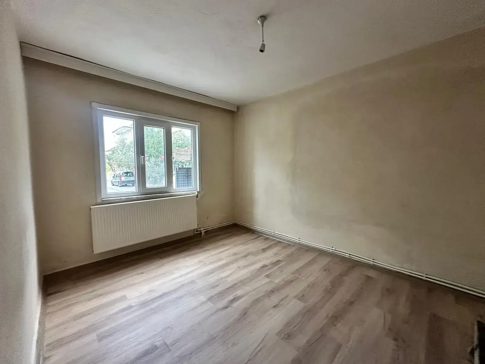 ZAFER MAHALLESİ TREN GARI CİVARI KİRALIK DAİRE