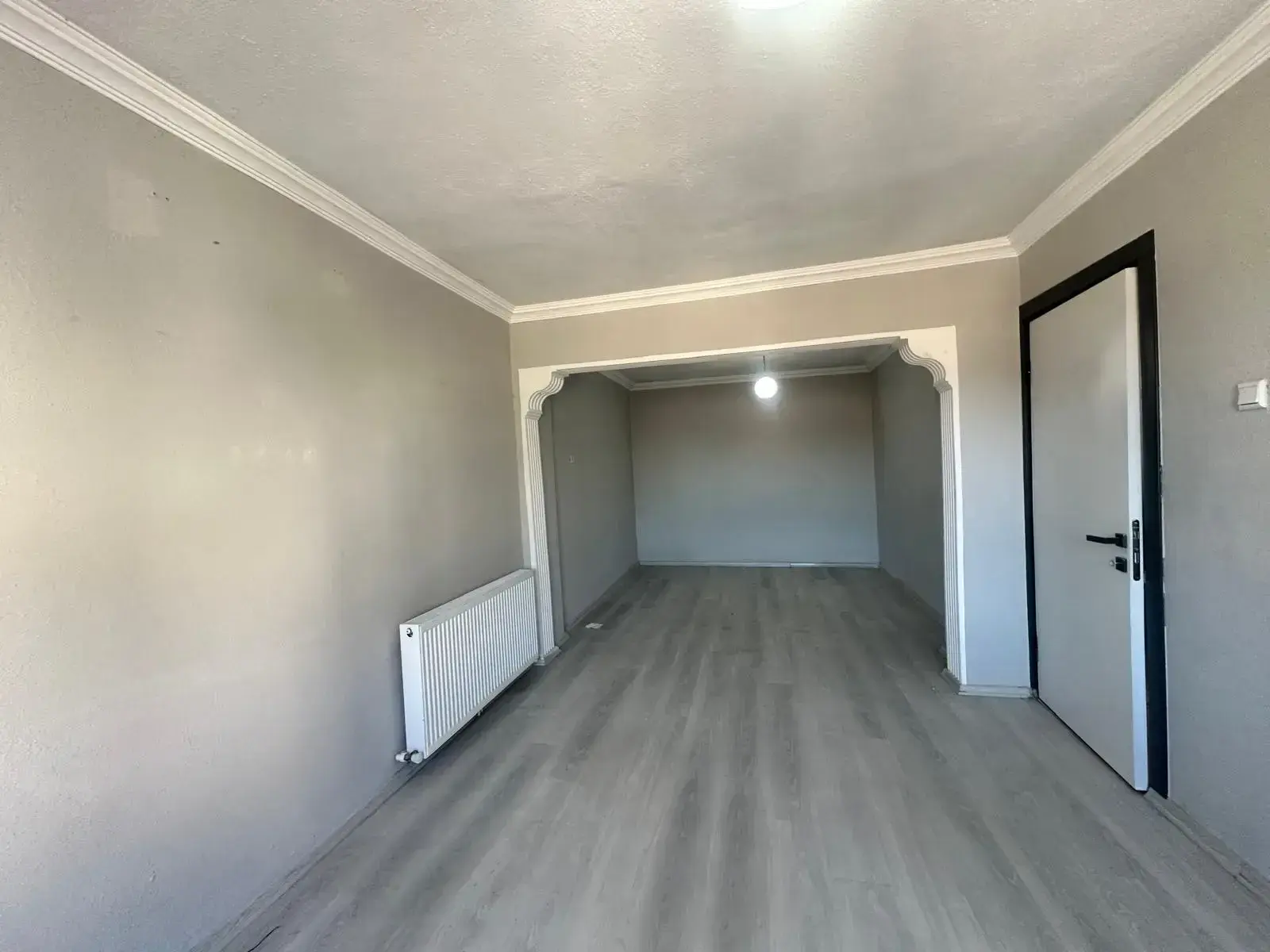 MUZAFFER TEZCAN CADDESİ SANAYİ YOLU ÜZERİ SATILIK DAİRE