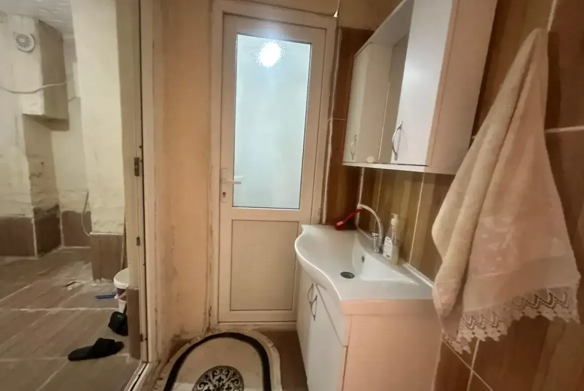 HÜRRİYET MAHALLESİ SANAYİ MEVKİNDE SATILIK DAİRE