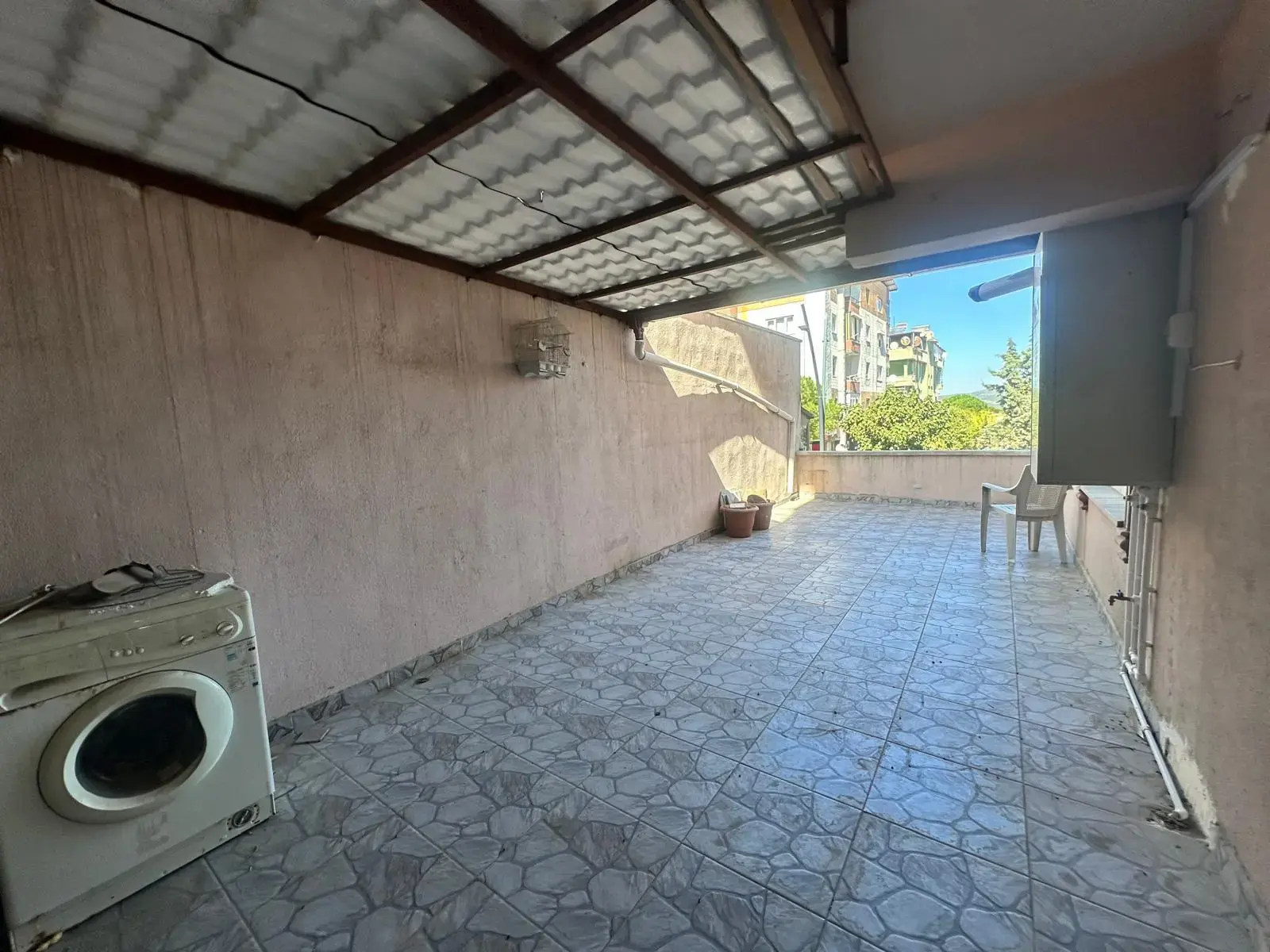 MUZAFFER TEZCAN CADDESİ SANAYİ YOLU ÜZERİ SATILIK DAİRE