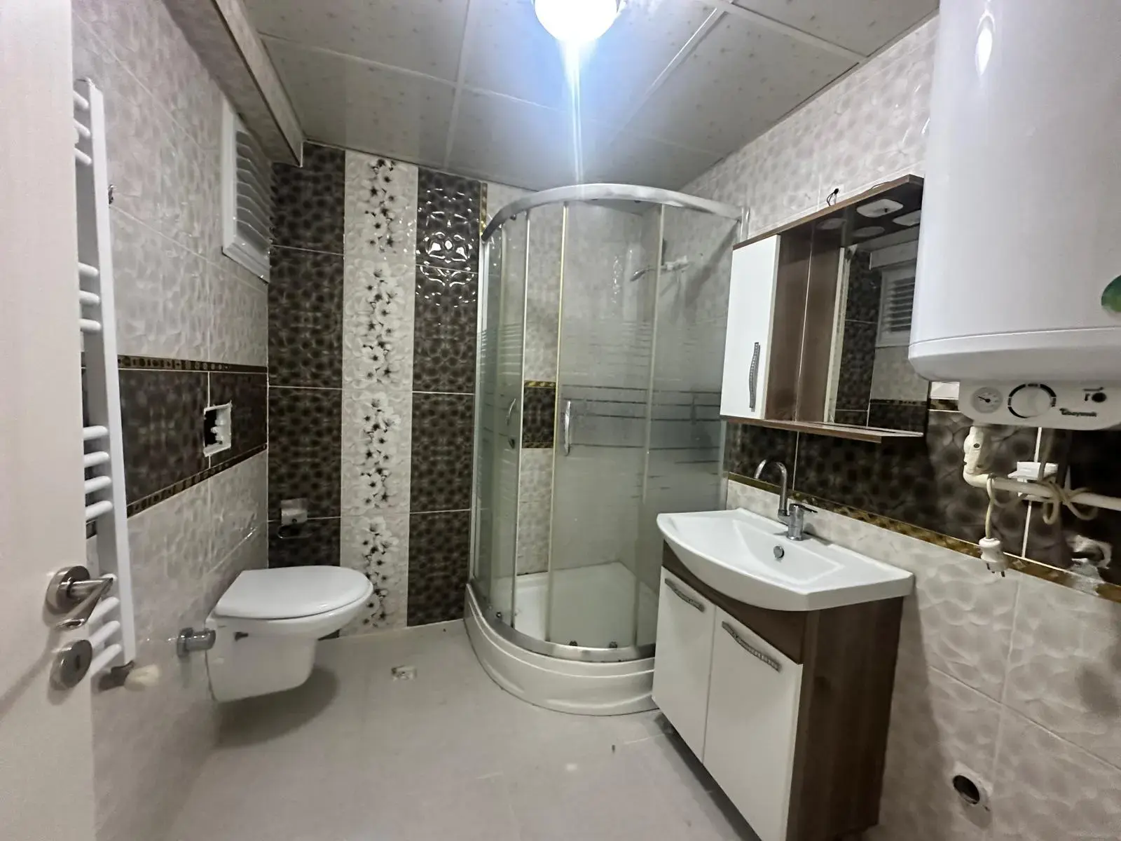 KURTULUŞ MAHALLESİ BÜYÜK MİGROS CİVARI SATILIK DAİRE